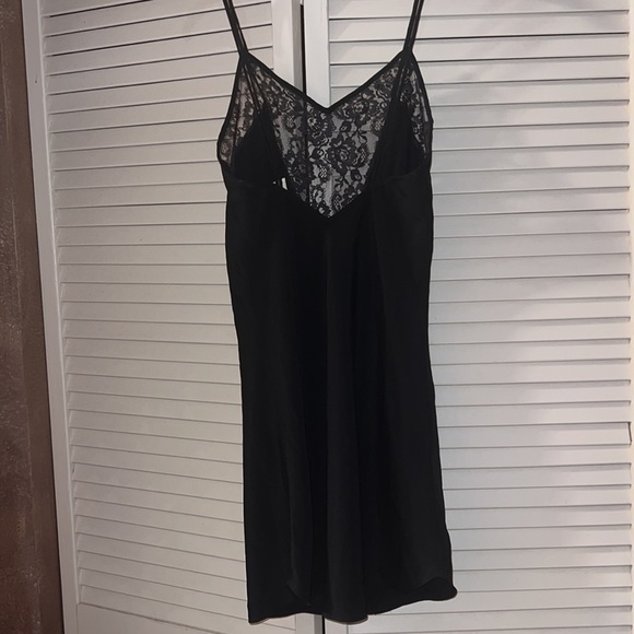 🔥3 for $25🔥 (EUC) BLACK VICTORIA SECRETS NIGHTGOWN SZ S - Picture 3 of 4